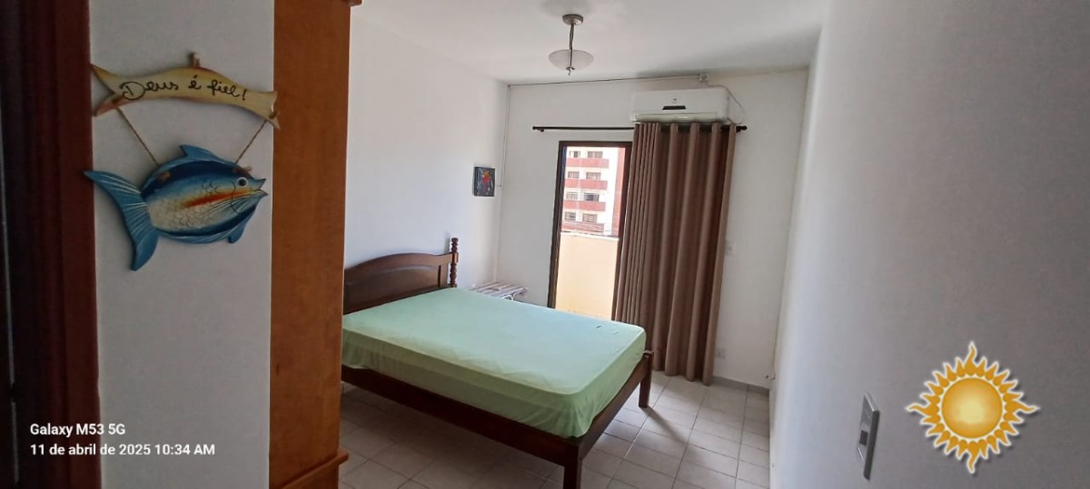 Ótima localização apto no centro com 02 dorms, 01 suíte, com área de lazer !!!