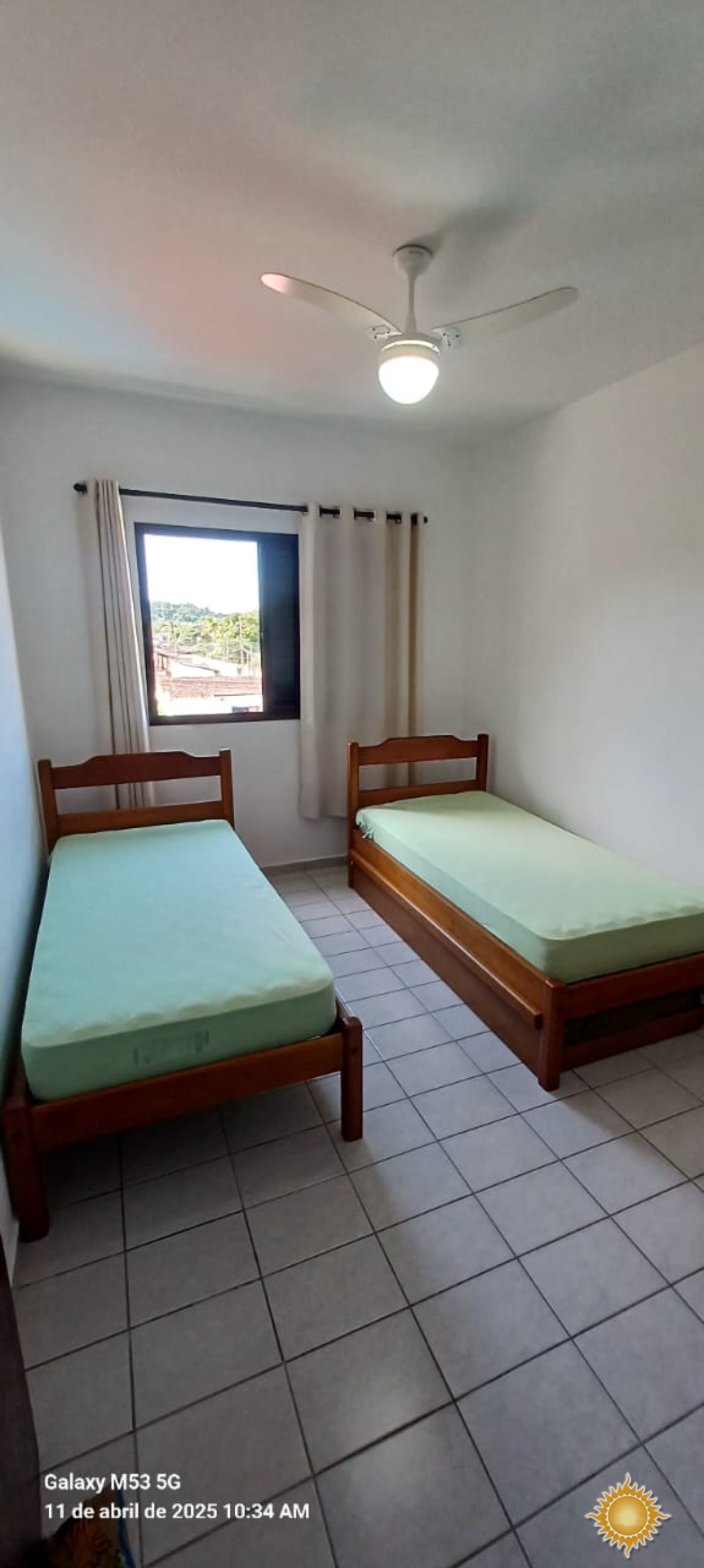 Ótima localização apto no centro com 02 dorms, 01 suíte, com área de lazer !!!