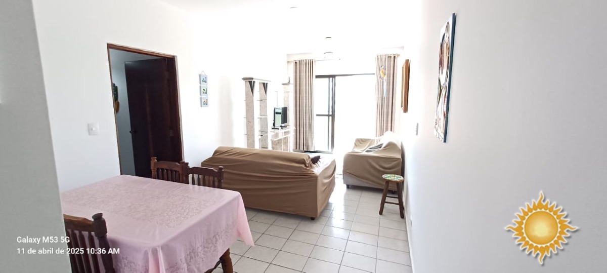 Ótima localização apto no centro com 02 dorms, 01 suíte, com área de lazer !!!