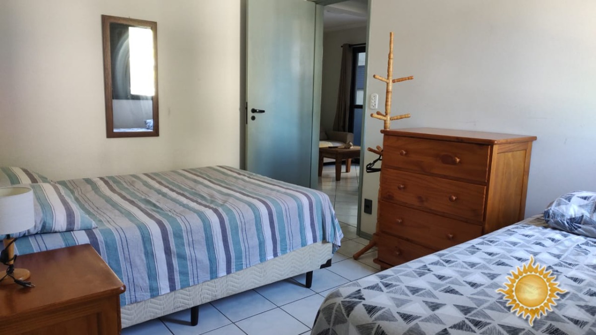 Amplo apto com 02 dorms, 01 suíte, 1 vaga de garagem, mobiliado !!!