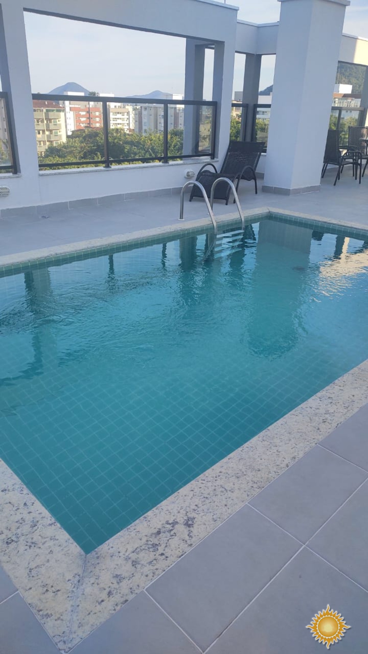Ótima localização no Itaguá !! apto com 02 suítes, varanda gourmet e lazer !!!