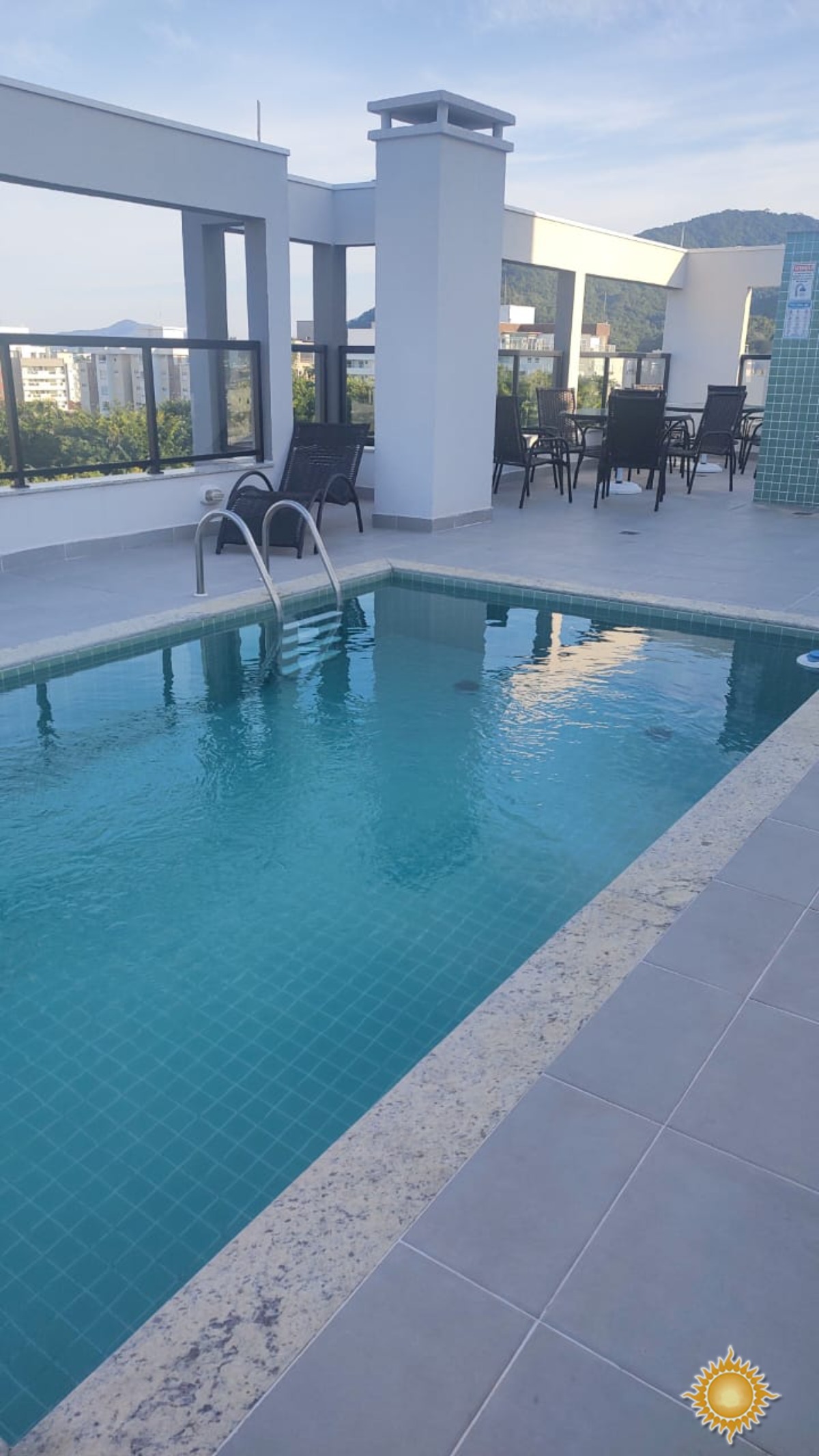 Ótima localização no Itaguá !! apto com 02 suítes, varanda gourmet e lazer !!!