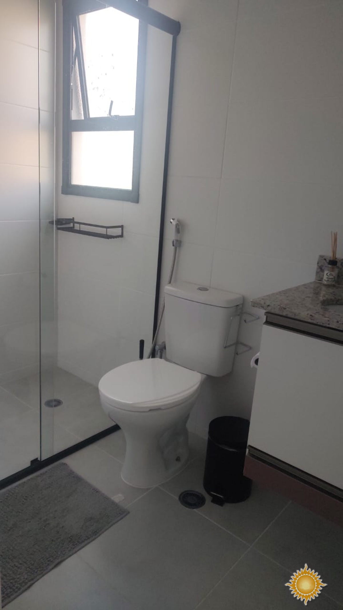 Ótima localização no Itaguá !! apto com 02 suítes, varanda gourmet e lazer !!!