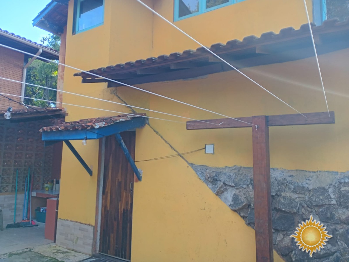 Linda área pé na areia de 8.800 m² com uma Pousada com 9 suítes, estacionamento para uns 30 carros, etc....