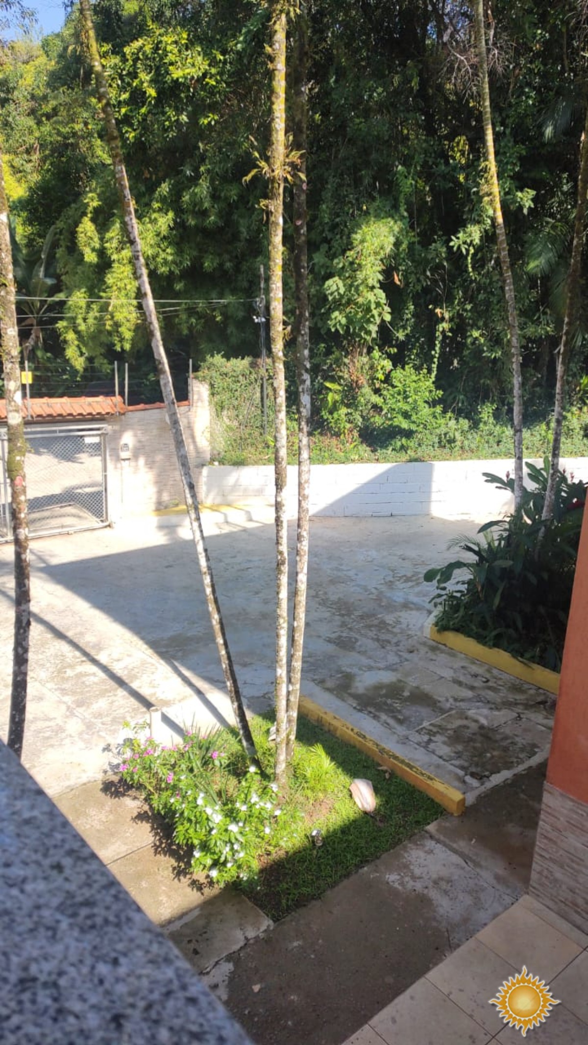 Ótima Localização Próximo da Mata Atlântica, Apto Amplo com 02 Dorms, 01 Suíte, Área de Lazer e Acesso a Uma Trilha !!!