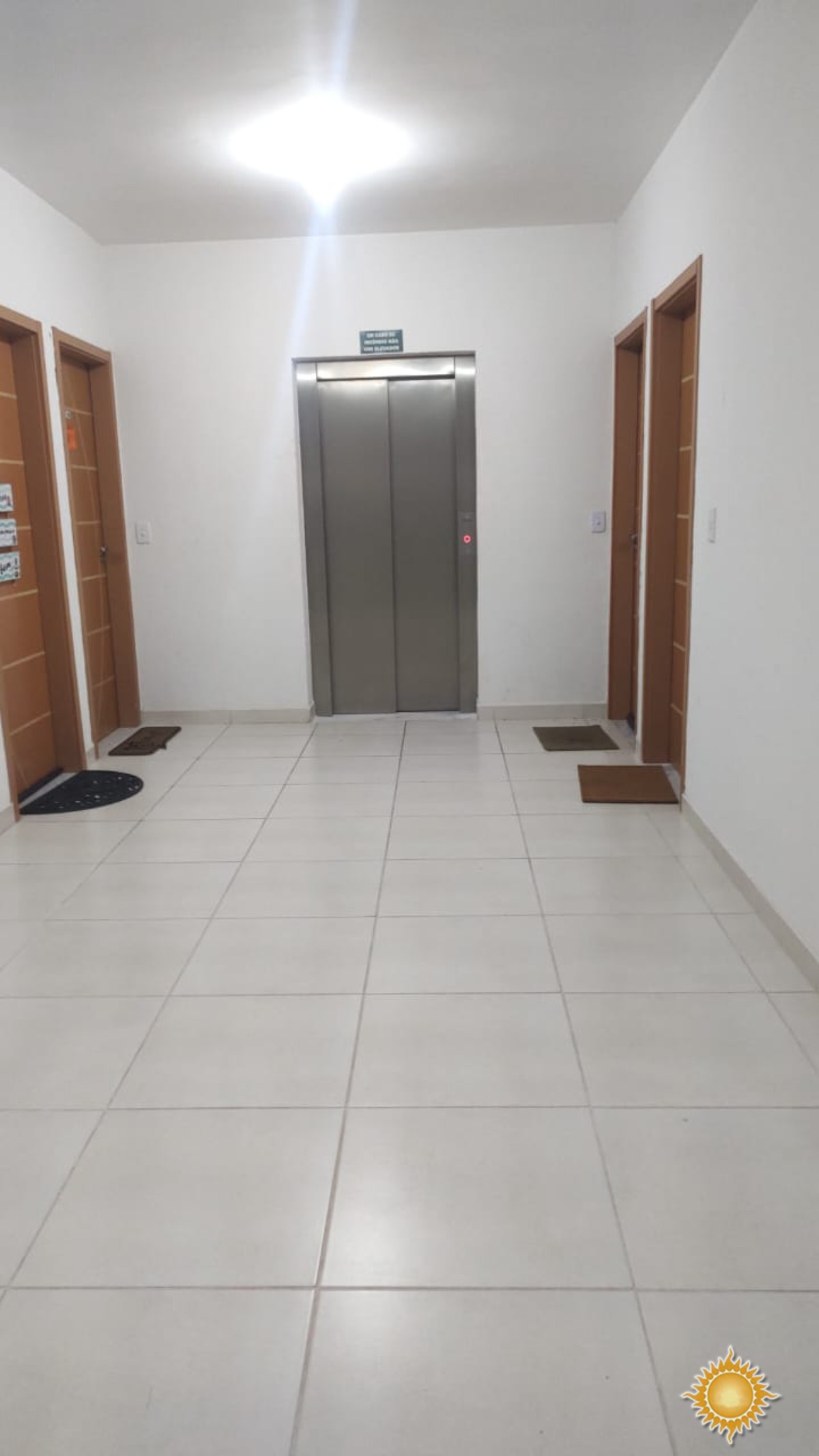 Ótimo apto com 2 dorms, sendo 01 suíte, mobiliada ! Aceita permuta com apto na região de Pinheiros / SP.