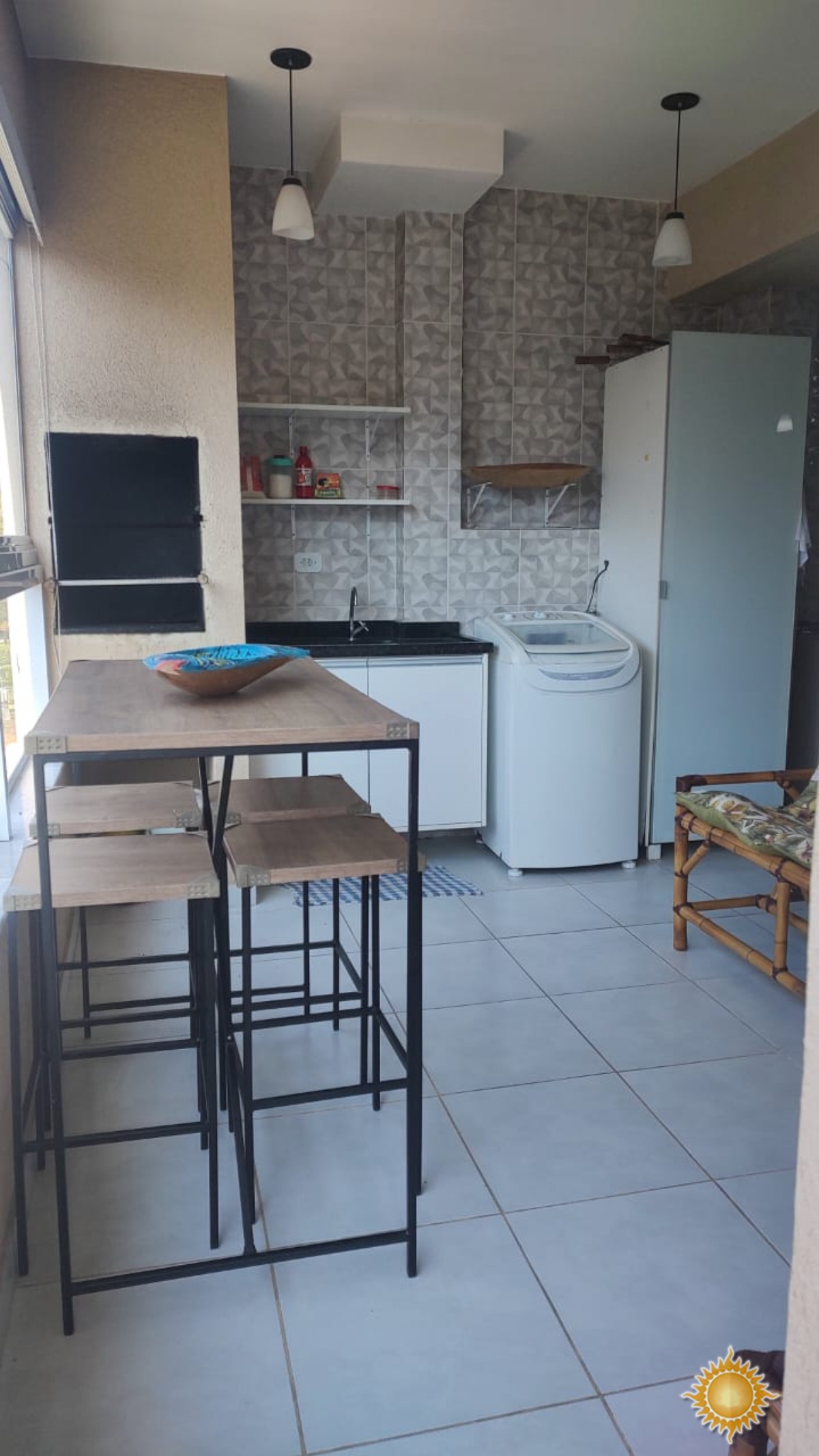 Ótimo apto com 2 dorms, sendo 01 suíte, mobiliada ! Aceita permuta com apto na região de Pinheiros / SP.