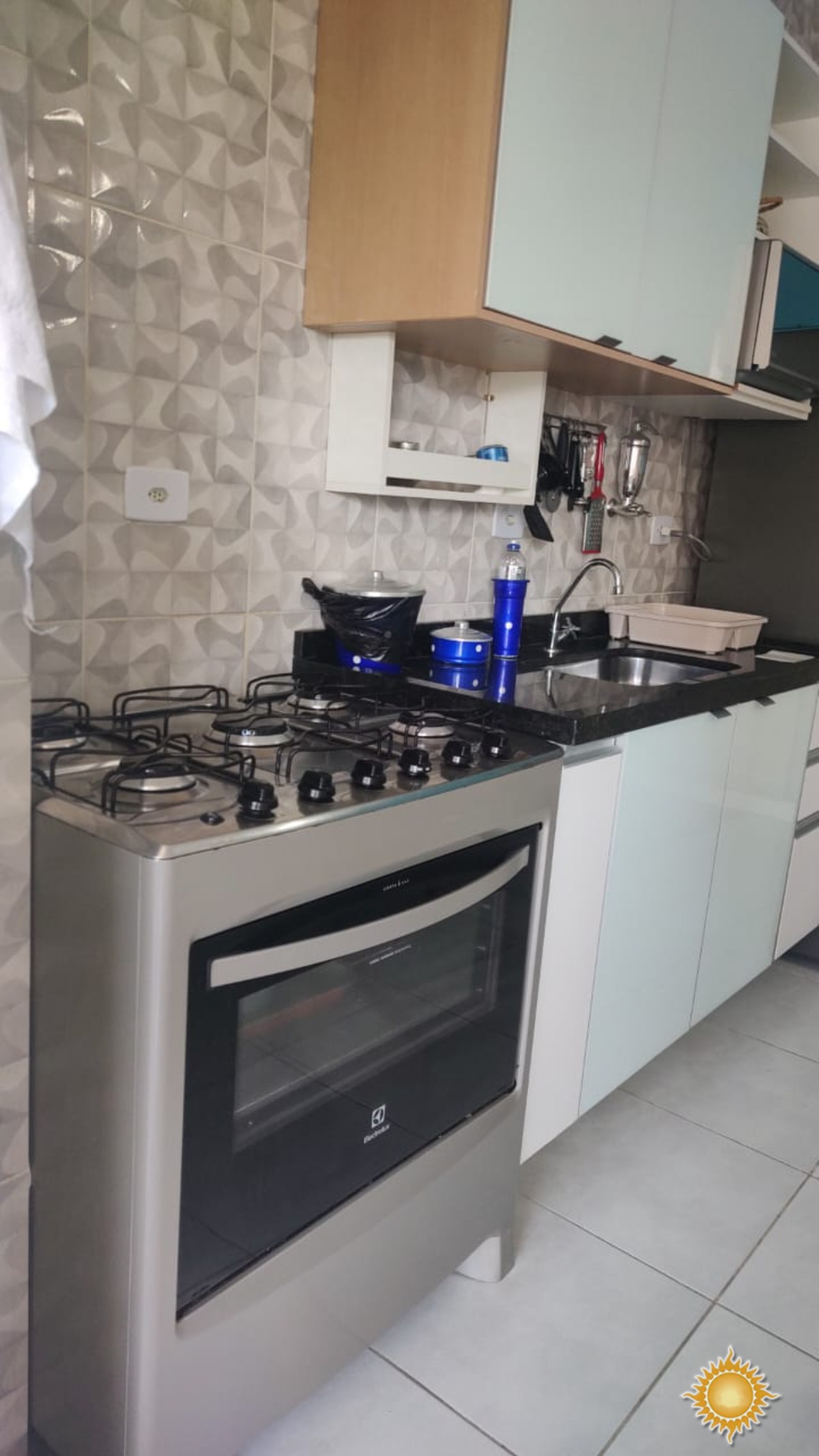 Ótimo apto com 2 dorms, sendo 01 suíte, mobiliada ! Aceita permuta com apto na região de Pinheiros / SP.