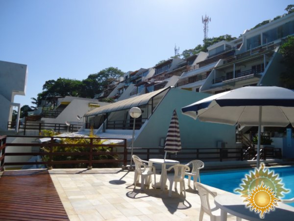 Lindo apto Decorado Frente Mar ! Com 03 dorms, sendo 01 suíte, próximo ao centro e fácil acesso as praias !!!