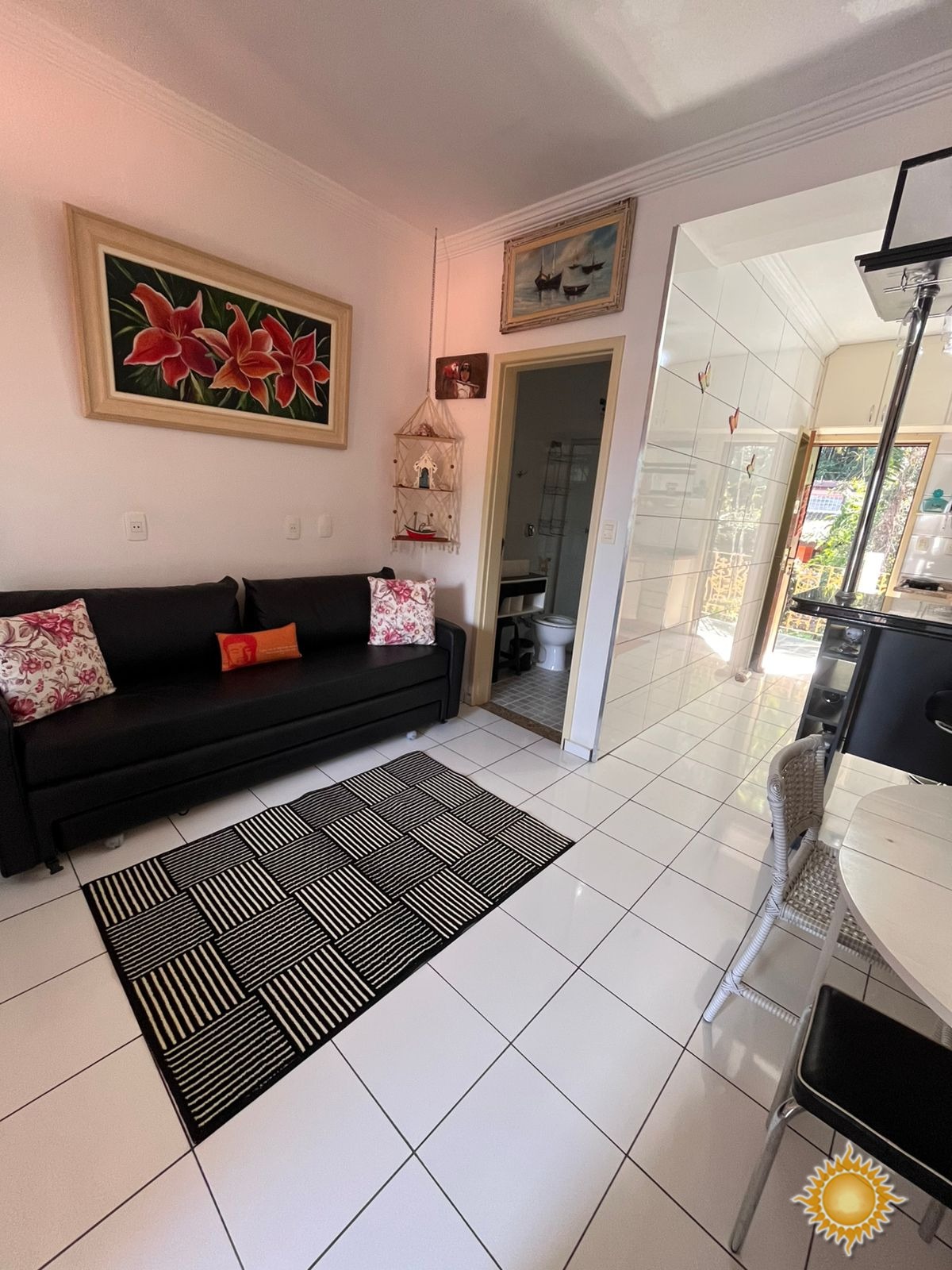 Excelente Localização Próximo da Praia Enseada Apto Tipo Loft !!!