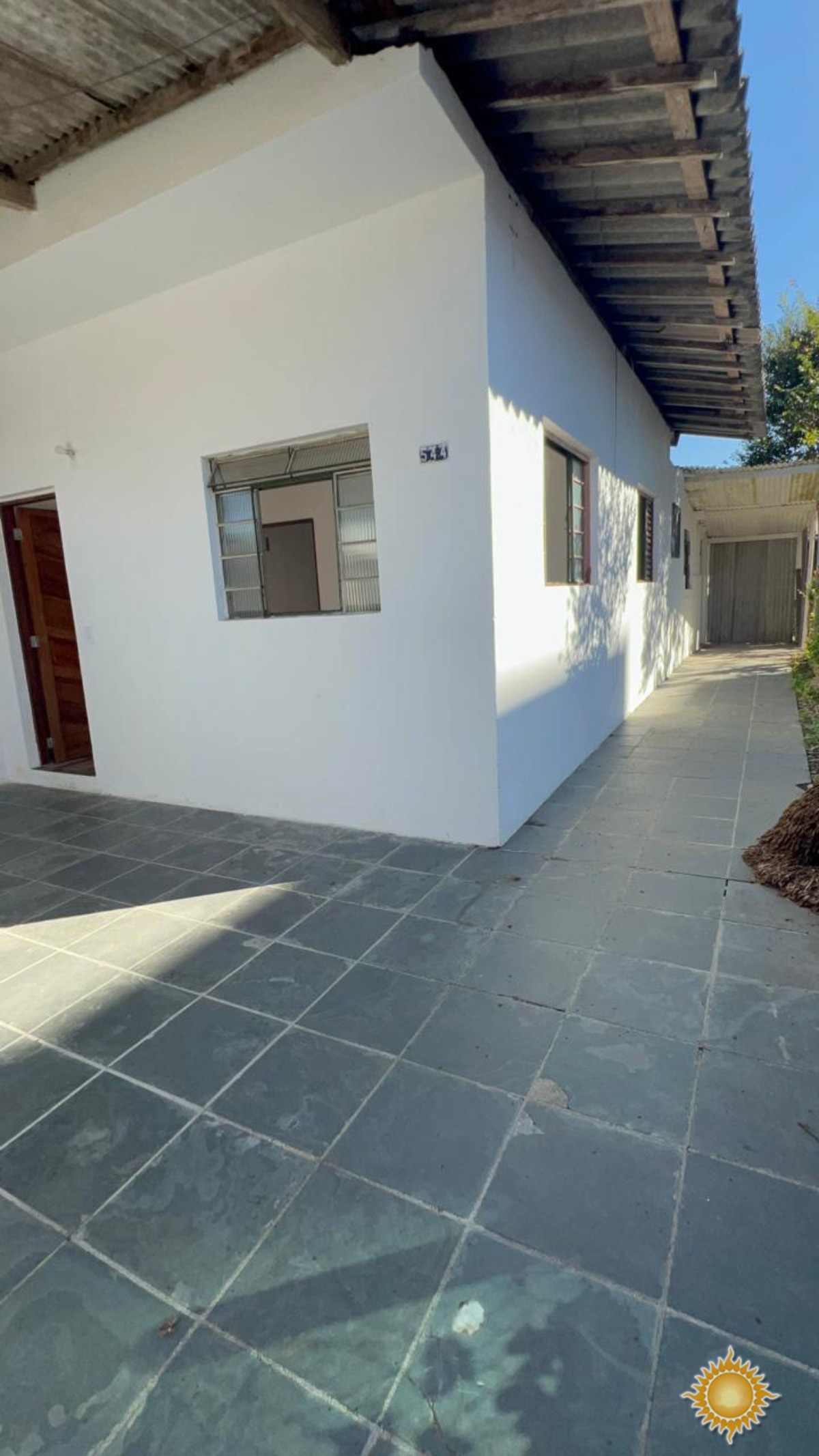 Silop Terreno com 2 Casas Pequenas com Escritura Definitiva !!!
