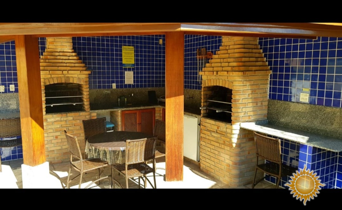 Linda cobertura duplex a 100 mts. Da praia com Sol da manhã, 03 dorms, 01 suíte, área de lazer, permuta com casa até 800 mil !!!