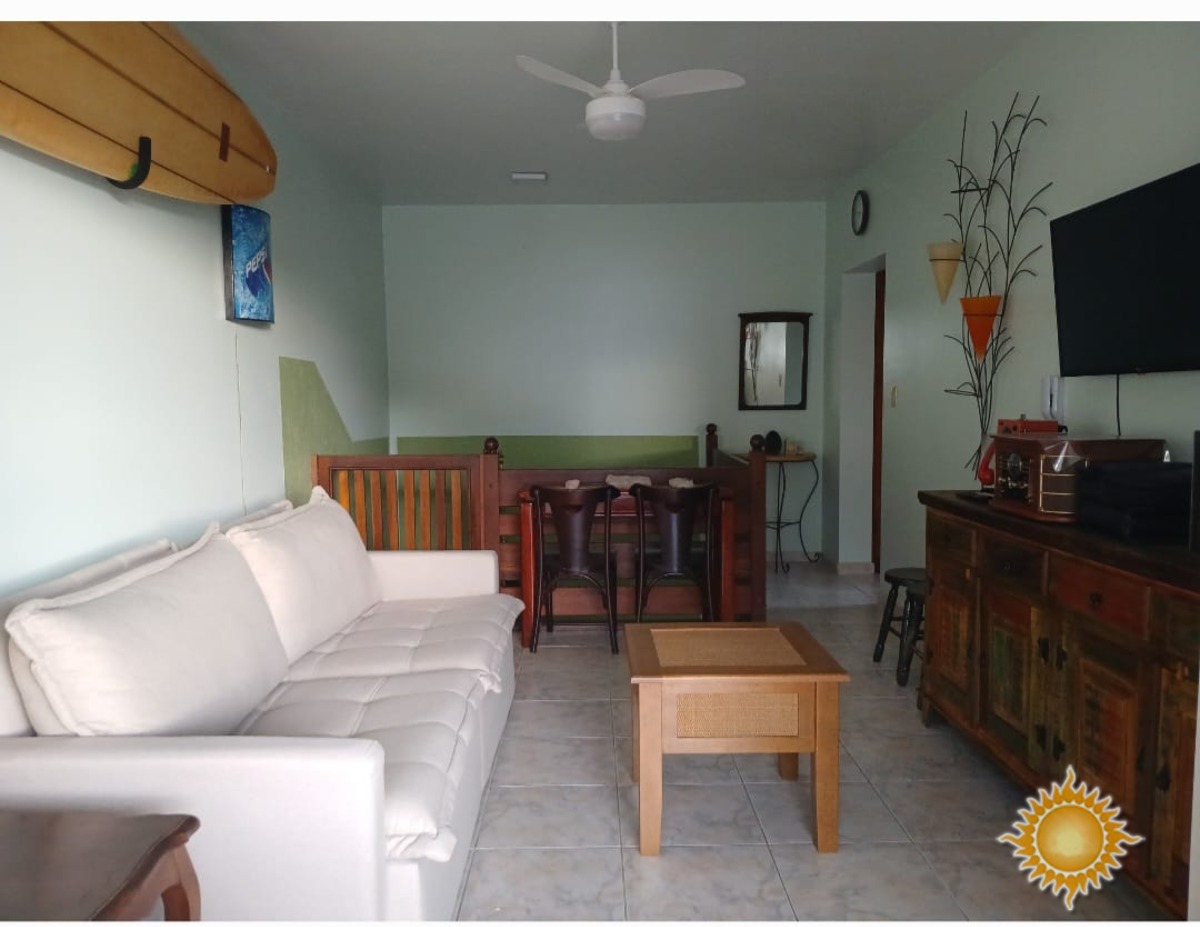 Linda cobertura duplex a 100 mts. Da praia com Sol da manhã, 03 dorms, 01 suíte, área de lazer, permuta com casa até 800 mil !!!