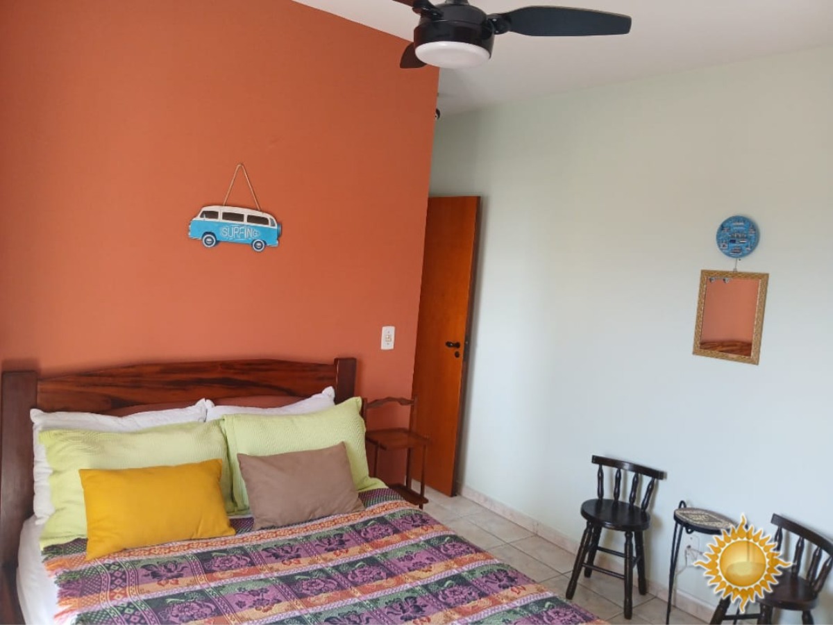 Linda cobertura duplex a 100 mts. Da praia com Sol da manhã, 03 dorms, 01 suíte, área de lazer, permuta com casa até 800 mil !!!