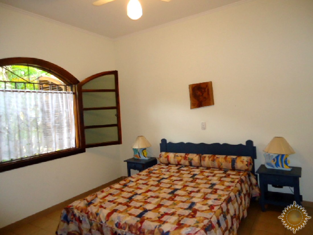 Casa Pé na areia, com 6 suítes, em Condomínio Fechado !!!
