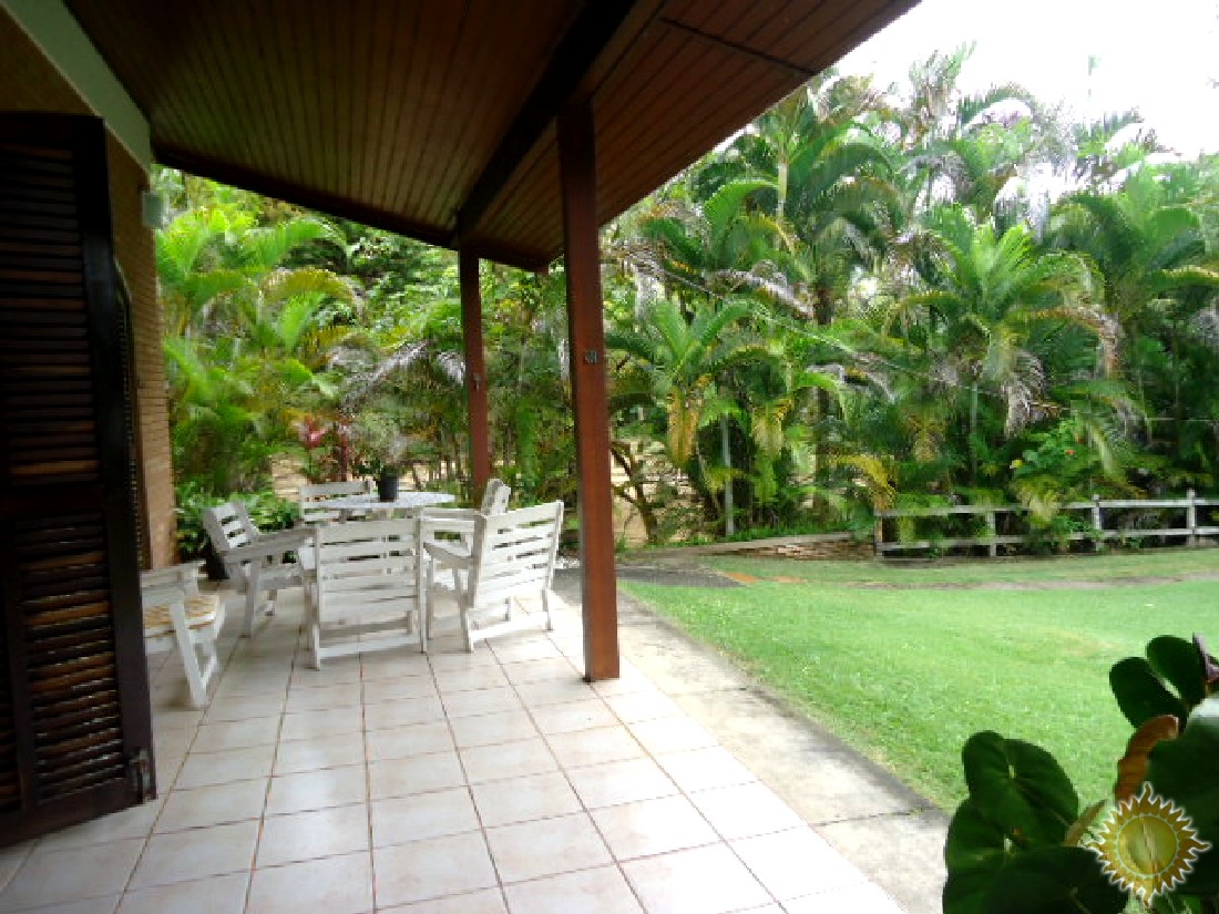 Casa Pé na areia, com 6 suítes, em Condomínio Fechado !!!