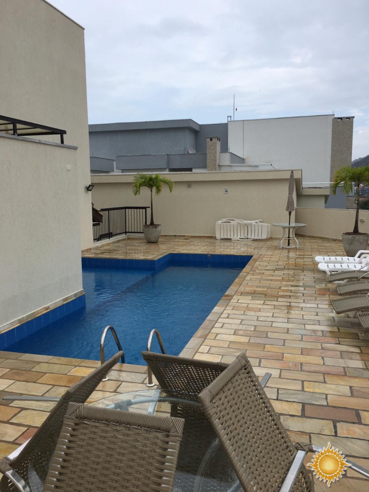 Ótima Localização Apto 03 Dorms, 01 Suíte, Próximo As Praias Tenório e Praia Grande, Área Privativa de 105 M² !!!