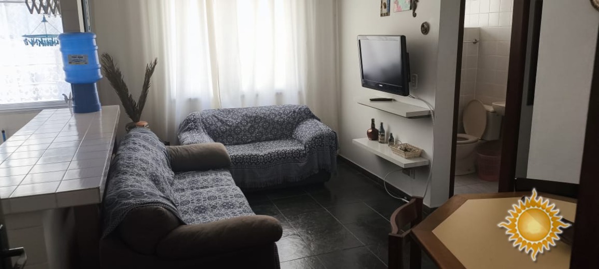 Ótima Localização Apto Amplo com 02 Dorms, 01 Suíte, 1 Vaga Coberta !!!