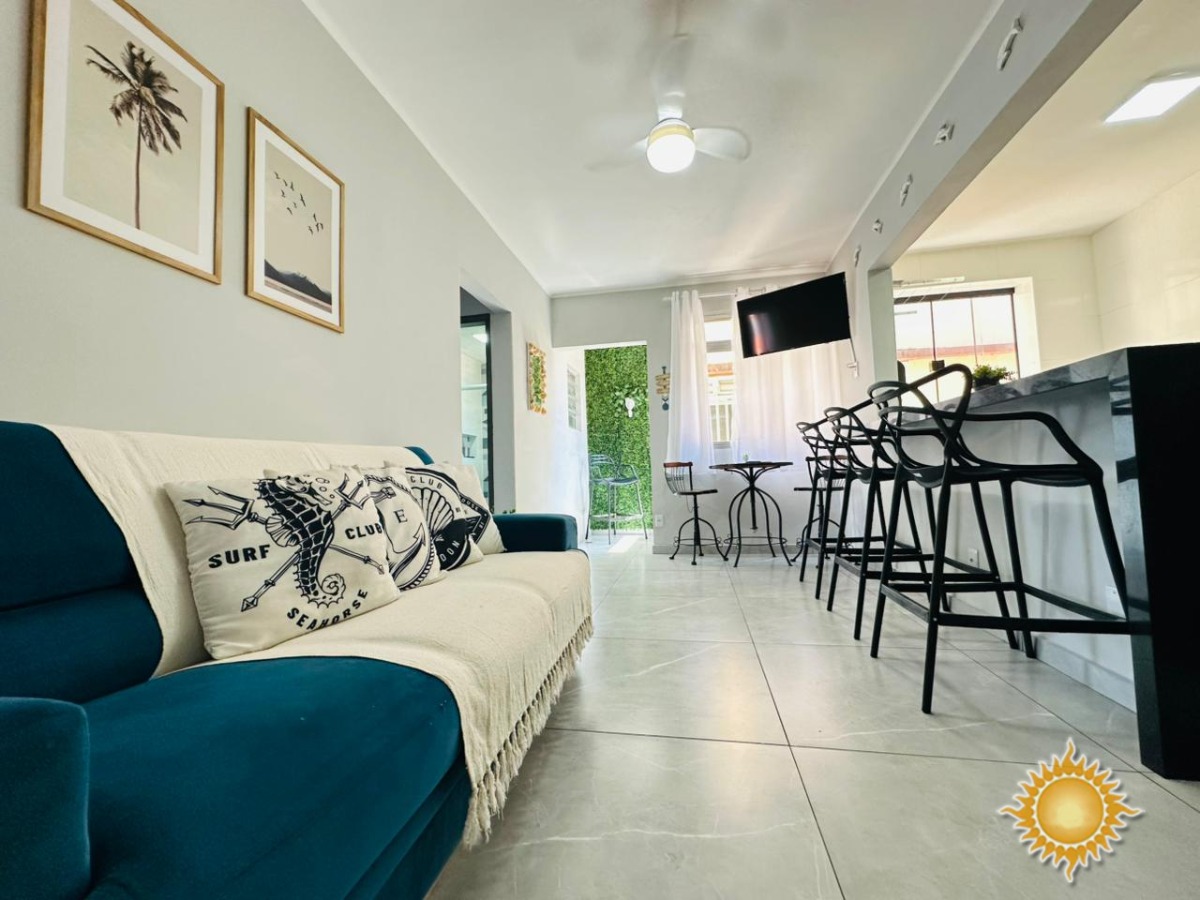 Ótima Localização : Apto com 02 Dorms, Mobiliado, 1 Vaga !!!