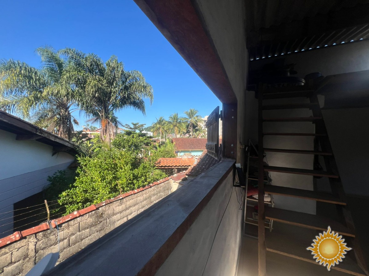 Oportunidade terreno no Perequê Açu com uma pequena casa em final de acabamento !!!