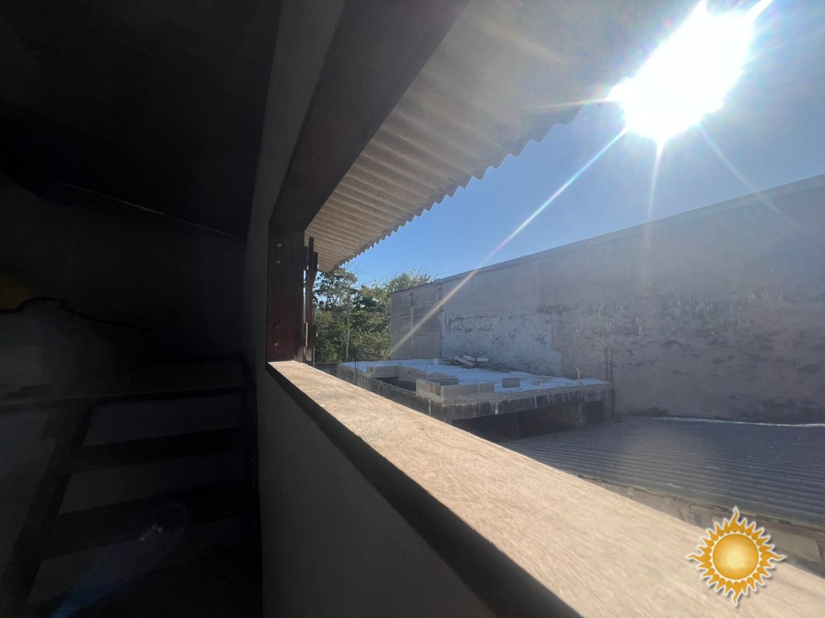 Oportunidade terreno no Perequê Açu com uma pequena casa em final de acabamento !!!