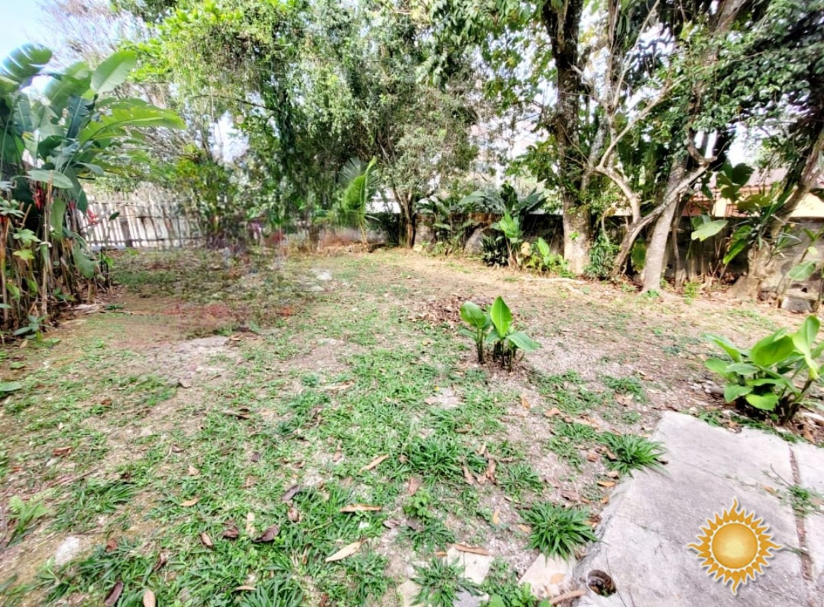 Terreno de Esquina No Itaguá, com Uma Casinha Simples !!!