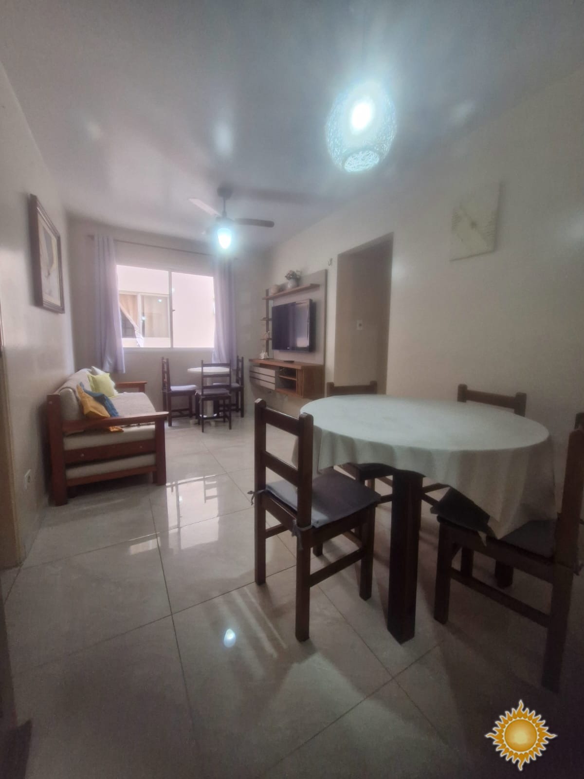 Ótima Localização Apto com 02 Dorms, 01 Suíte, Próximo das Praias Tenório, Praia Grande e Comercio !!!