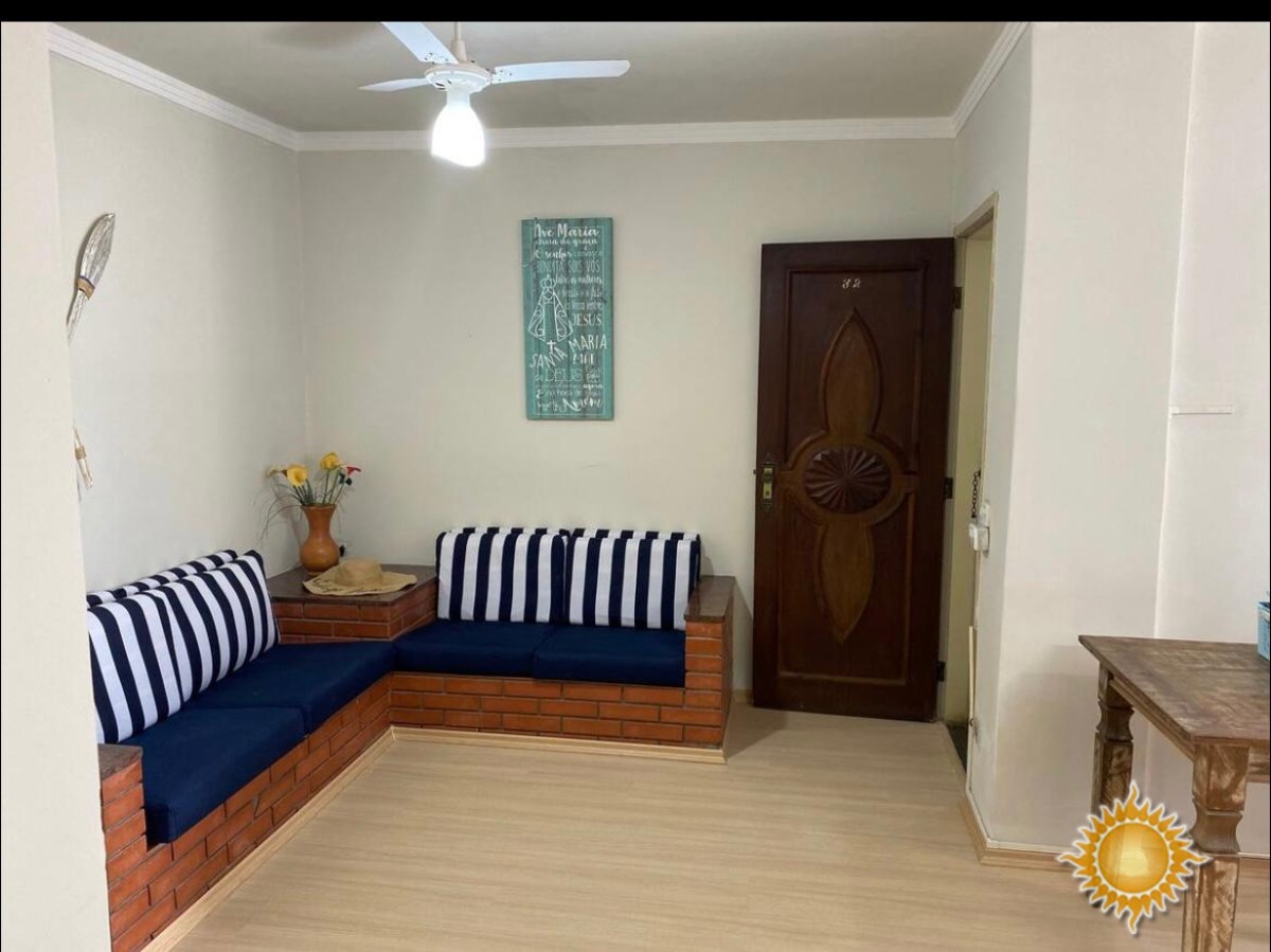Ótima localização apto com 02 dorms, 02 banheiros, mobiliado, próximo das praias !!!