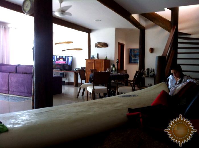 Linda casa pé na areia casa principal mais três chalés, Praia do Engenho aceita permuta !!!