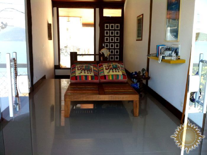 Linda casa pé na areia casa principal mais três chalés, Praia do Engenho aceita permuta !!!