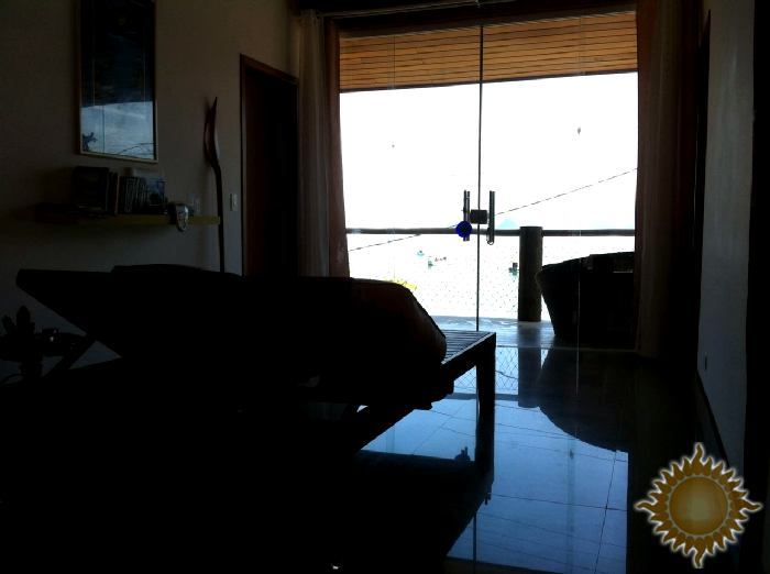 Linda casa pé na areia casa principal mais três chalés, Praia do Engenho aceita permuta !!!