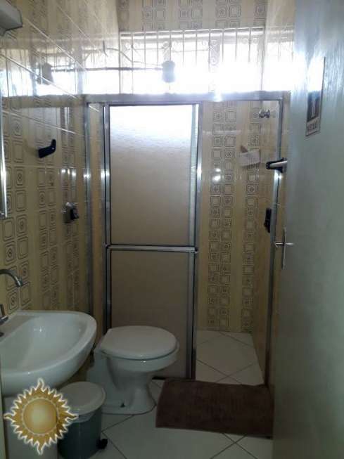 Ótima localização ! Casa com 03 dormitórios amplos, 02 banheiros !!!