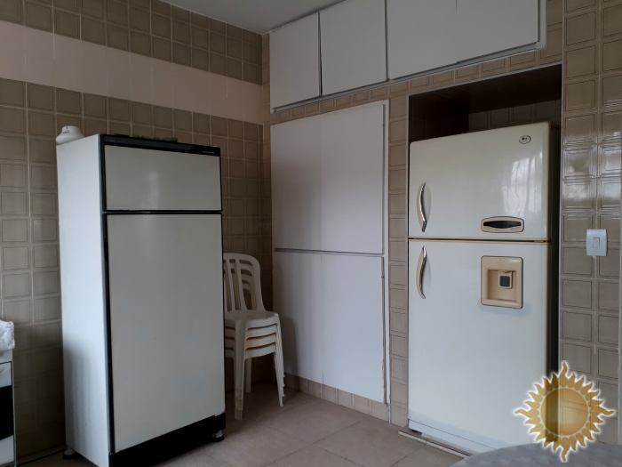 Ótima localização ! Casa com 03 dormitórios amplos, 02 banheiros !!!