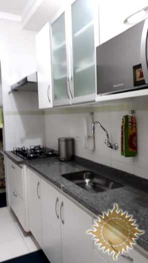 Excelente cobertura com 03 dormitórios, sendo 02 suítes, 02 vagas !!!