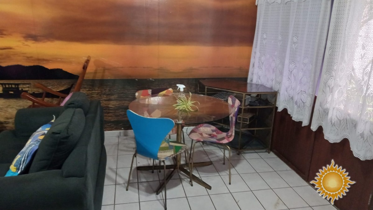 Casa em Condomínio Fechado no Saco da Ribeira com dois quartos, sendo 1suite !!!