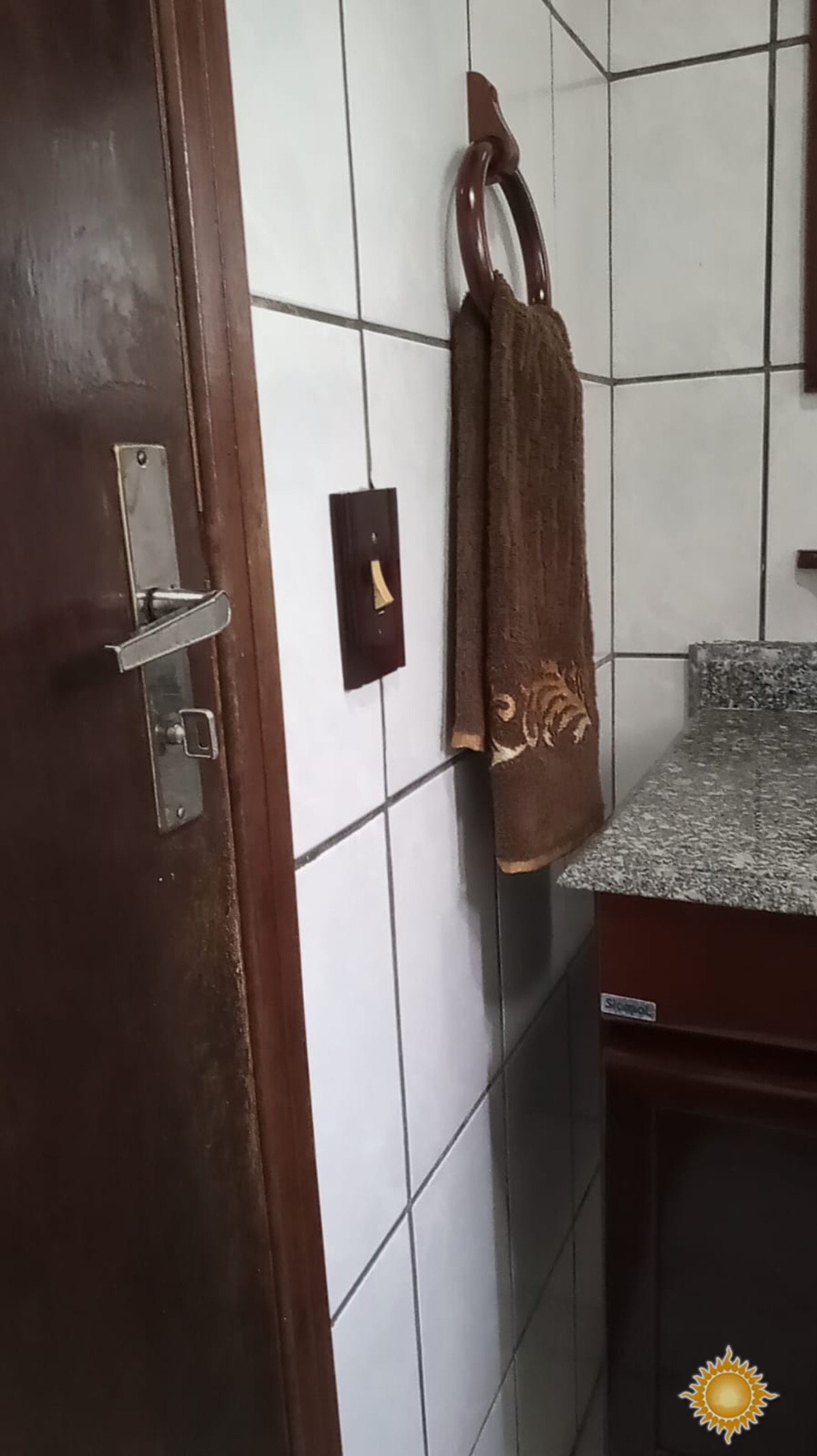 Casa em Condomínio Fechado no Saco da Ribeira com dois quartos, sendo 1suite !!!