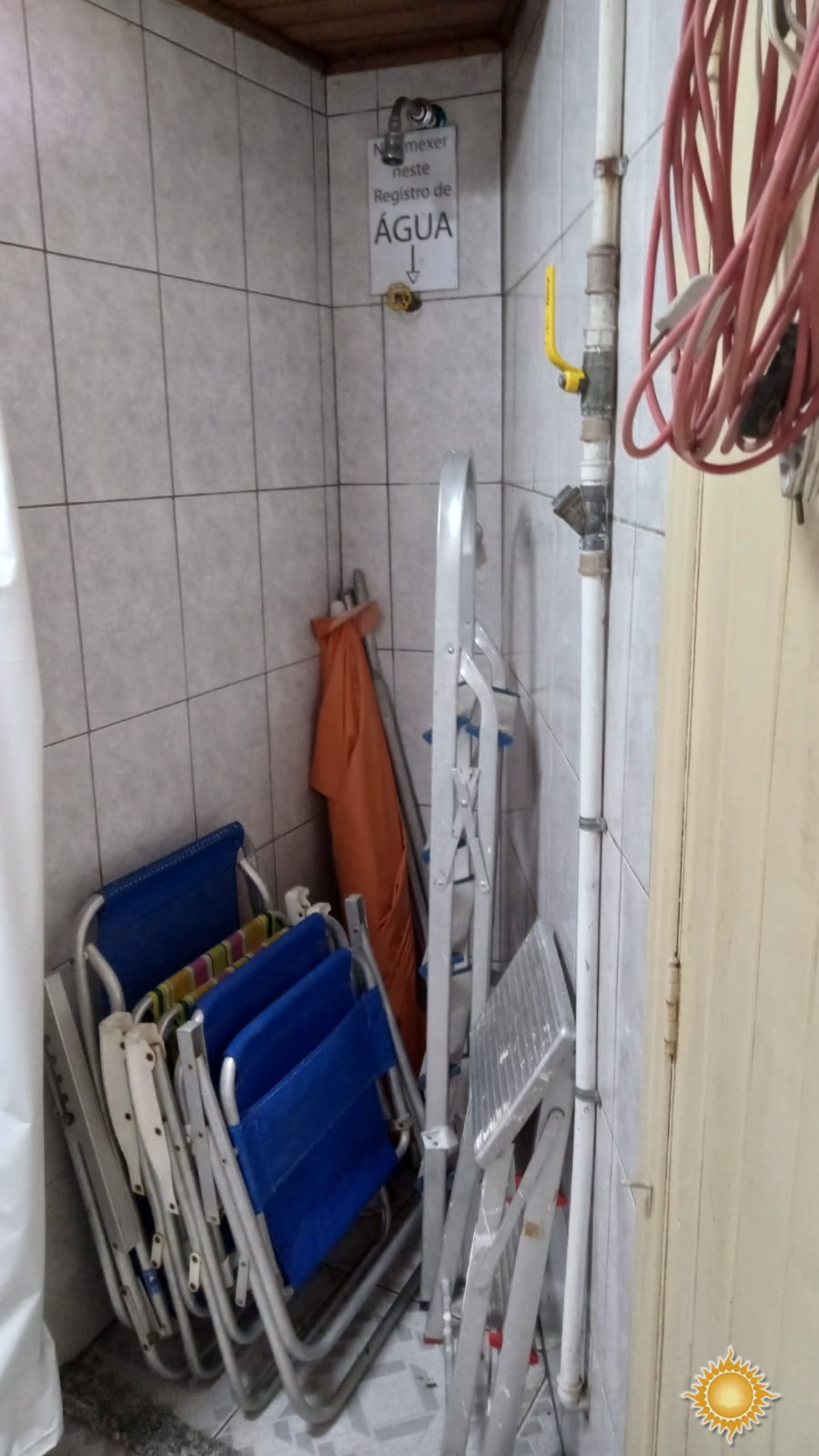Casa em Condomínio Fechado no Saco da Ribeira com dois quartos, sendo 1suite !!!
