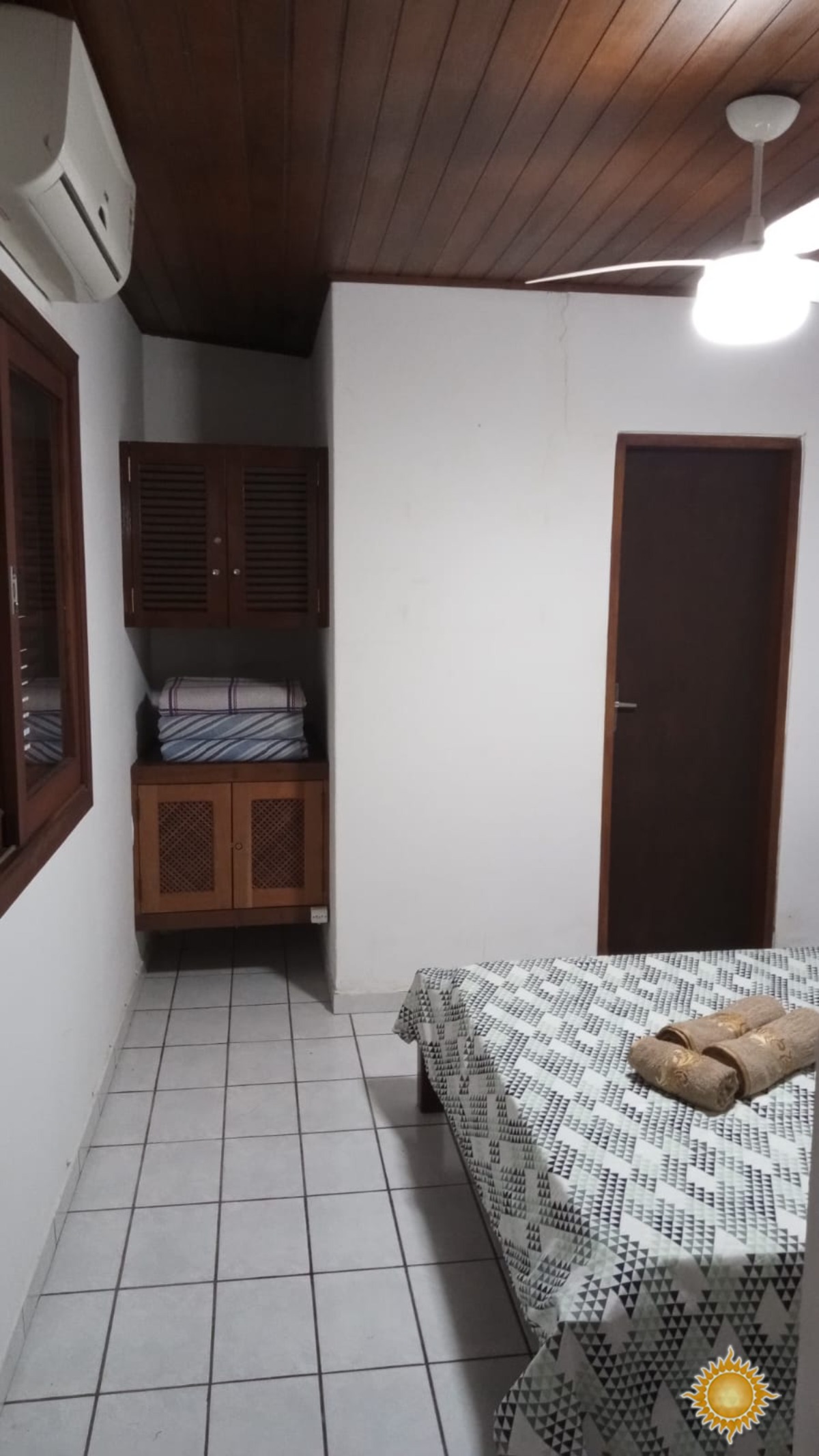 Casa em Condomínio Fechado no Saco da Ribeira com dois quartos, sendo 1suite !!!