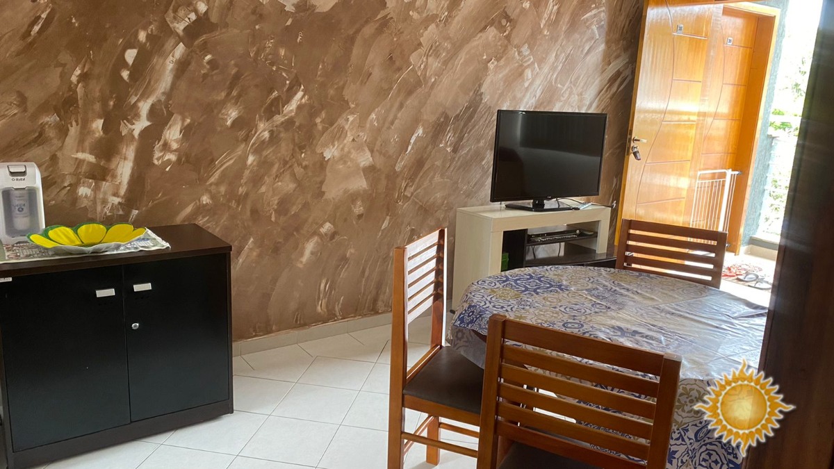 Apartamento com 02 Dormitórios , Sendo 01 Suite, com Área de Lazer !!!