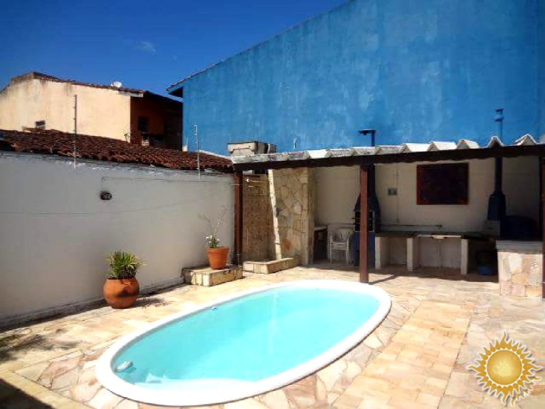 Praia Grande Casa Ampla com 07 Dorms , Sendo 05 Suítes, com Piscina, Próximo do Mar !!!