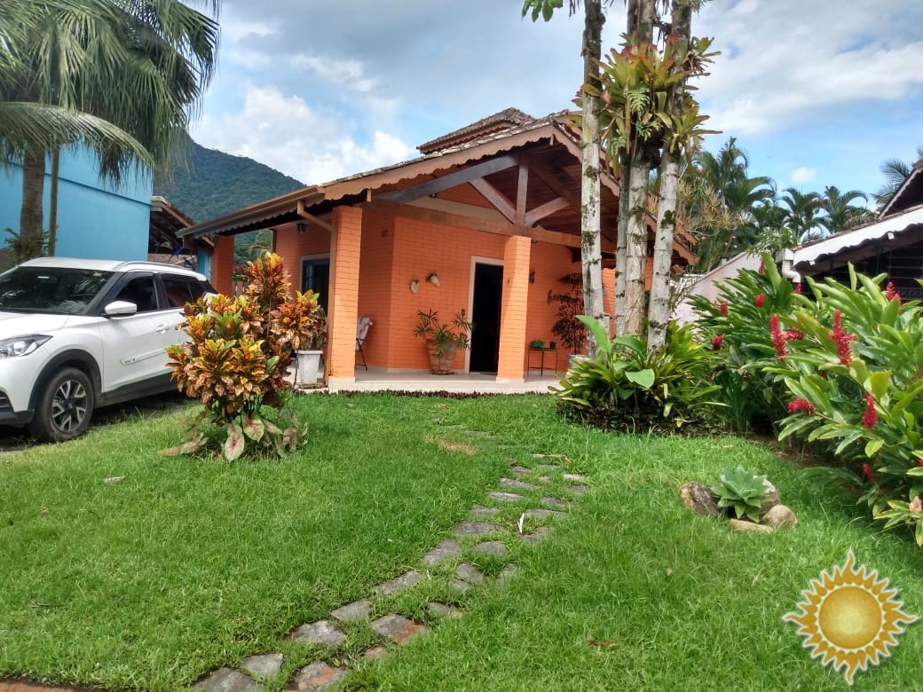 Casa em Condomínio Fechado No Horto !! Aceita Financiamento !!