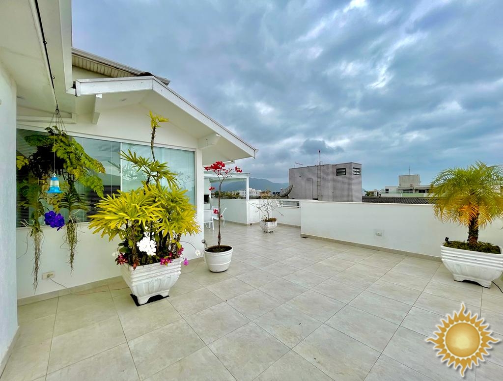 Linda Cobertura Na Área Central !!! com Lindo Solarium com Espaço Gourmet !!!