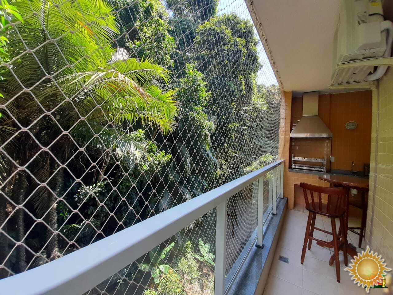 Ótimo Apto com 02 Dorms, 01 Suíte, Condomínio com Área de Lazer, com 02 Vagas de Garagem !!!