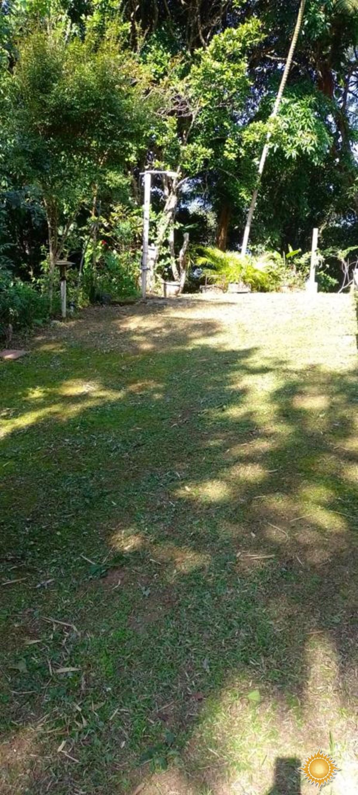 Linda Área de 17 Mil M² em Ótima Localização No Perequê Mirim !!! com Uma Casa No Terreno !!!