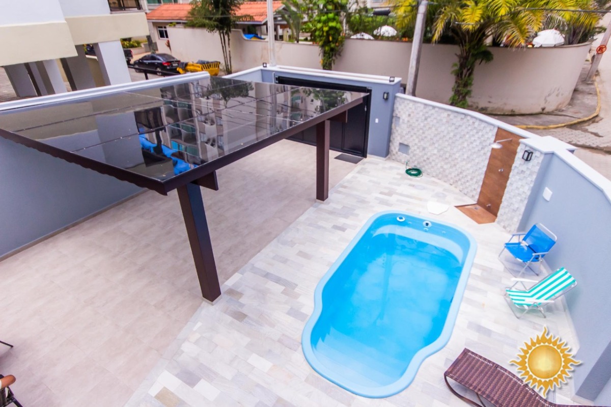 Linda Casa Na Área Nobre da Praia Grande, com 04 Dorms, 01 Suíte, com Lazer !!!