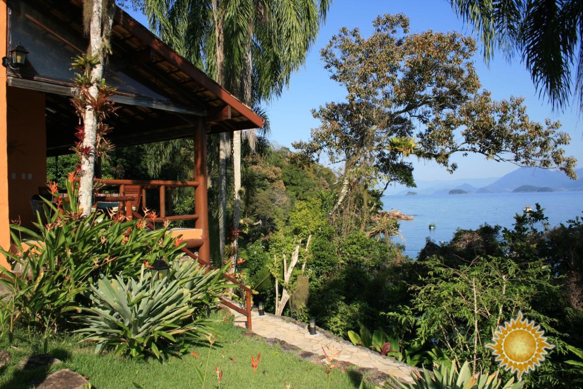 Linda Casa Frente Mar e Pé Na Areia !!!