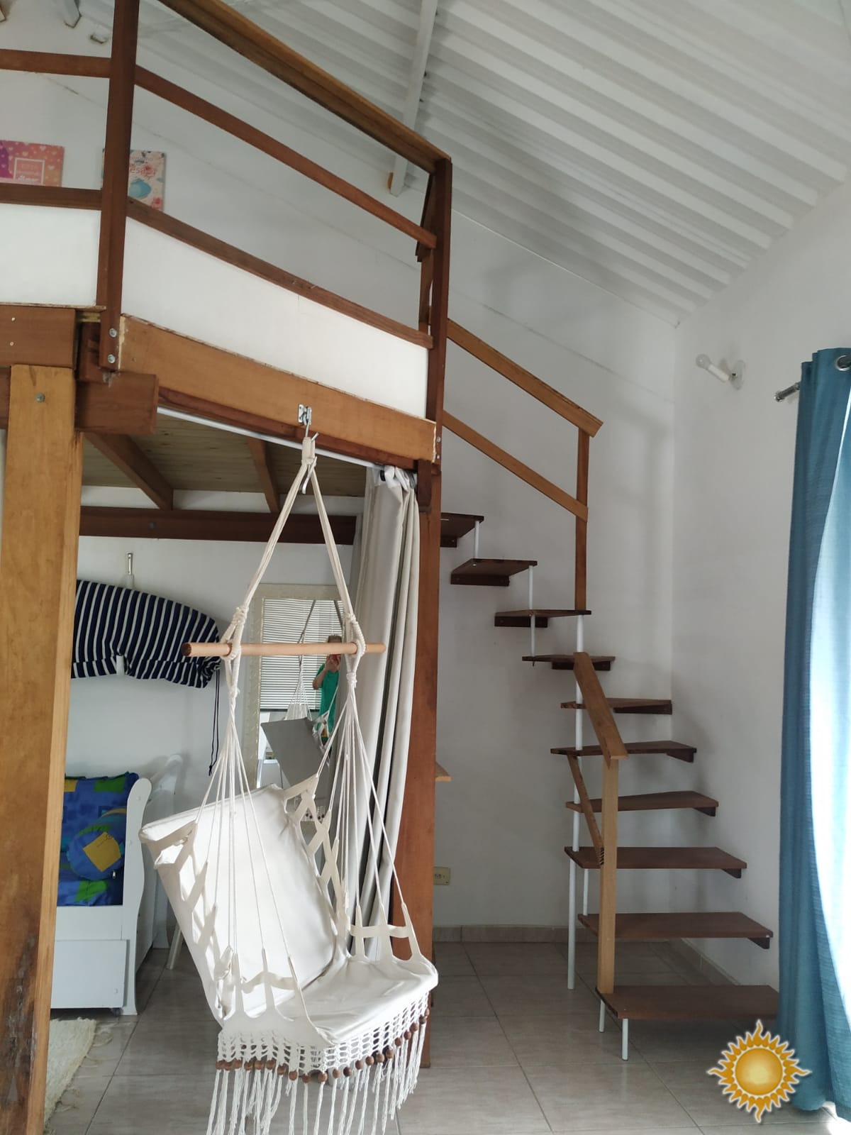 Apto duplex com 01 dorm o segundo dorm opcional no mezanino, mobiliado, com 2 vagas de garagem !!!