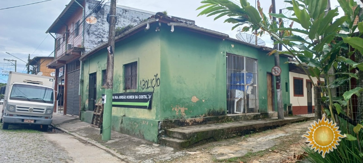Ótima Localização Ponto Comercial No Centro !!! Aceita Financiamento Bancário !!!