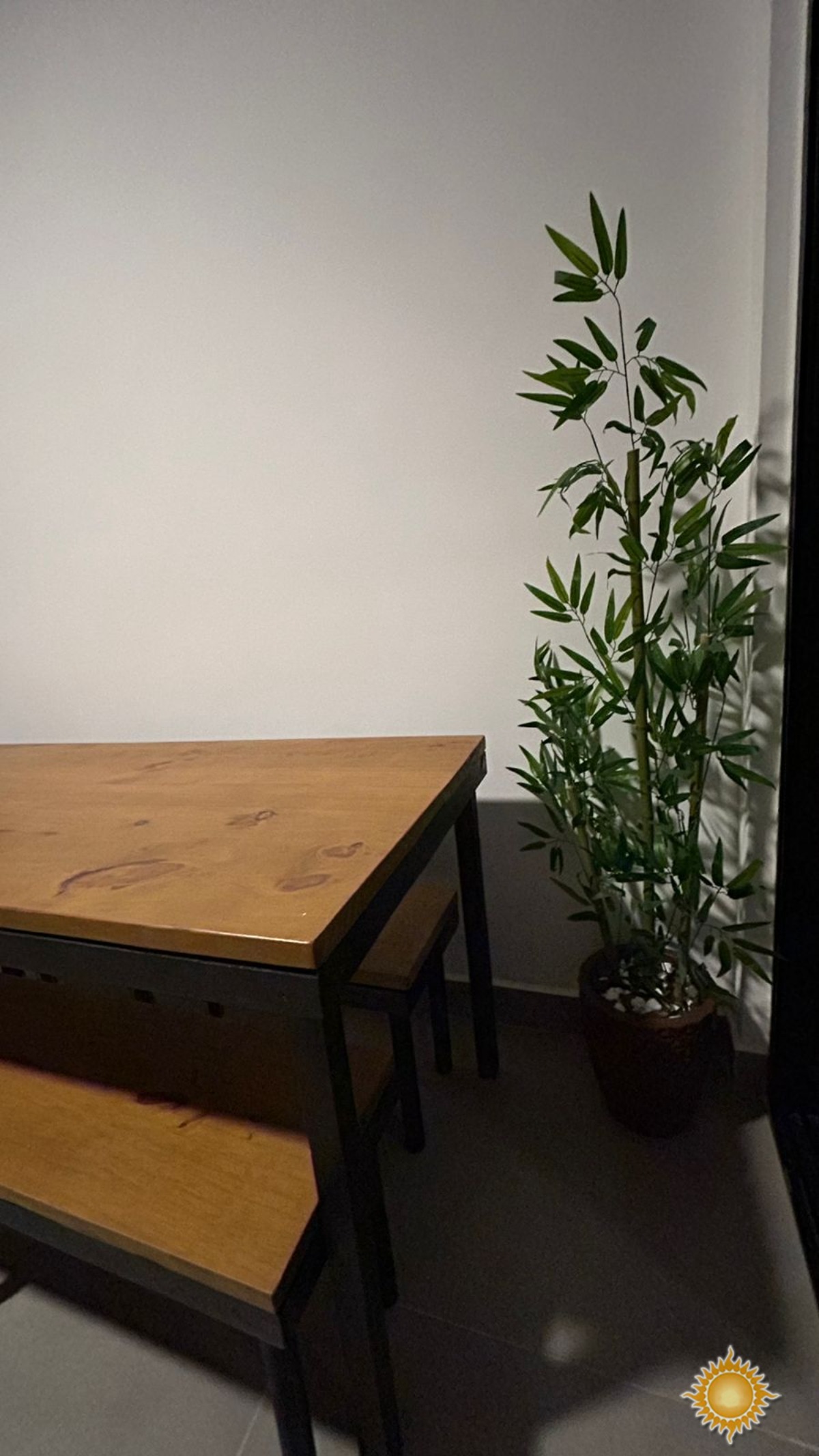 Lindo Loft a 300 mts. Do mar, com espaço gourmet, fica mobiliado !!!