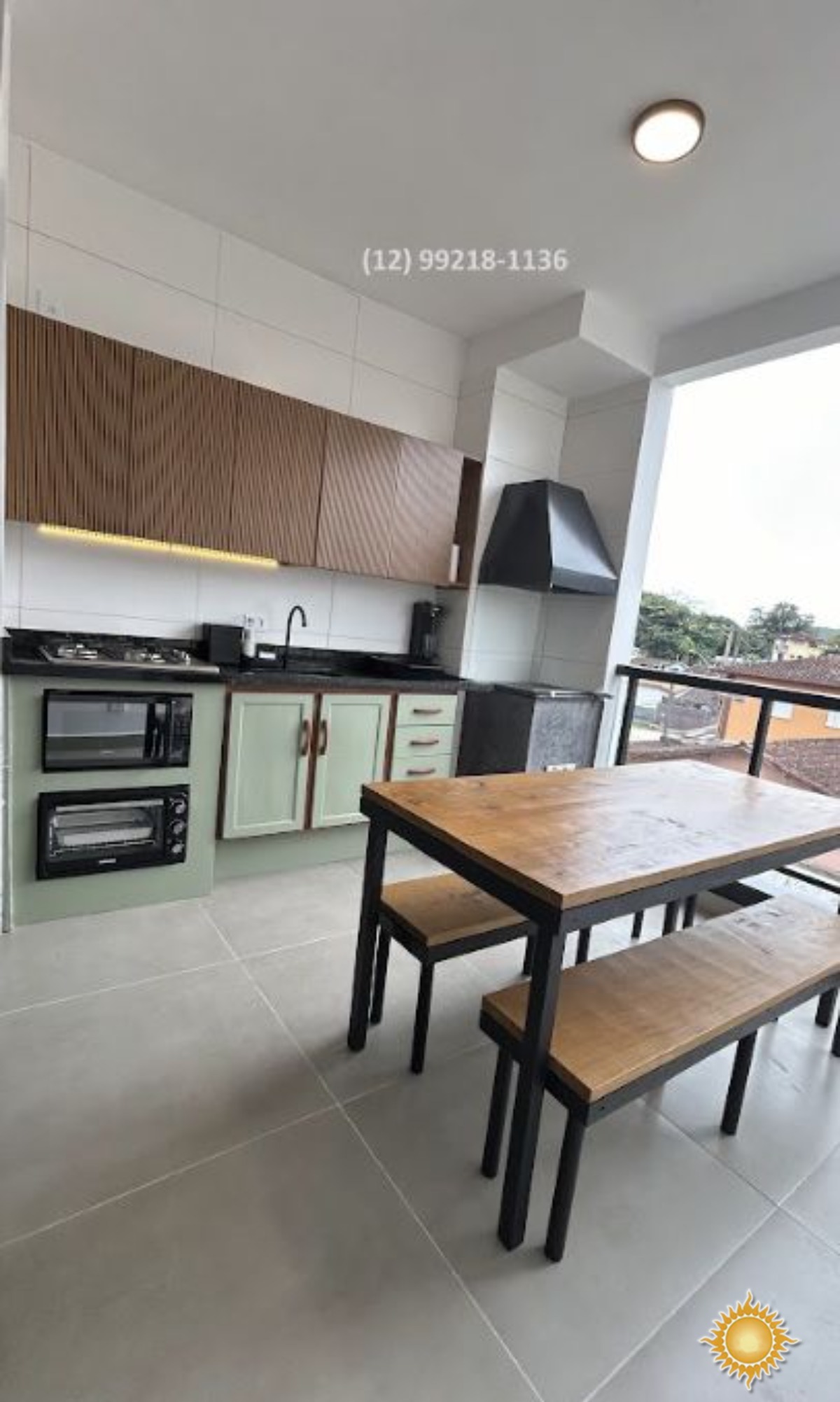 Lindo Loft a 300 mts. Do mar, com espaço gourmet, fica mobiliado !!!